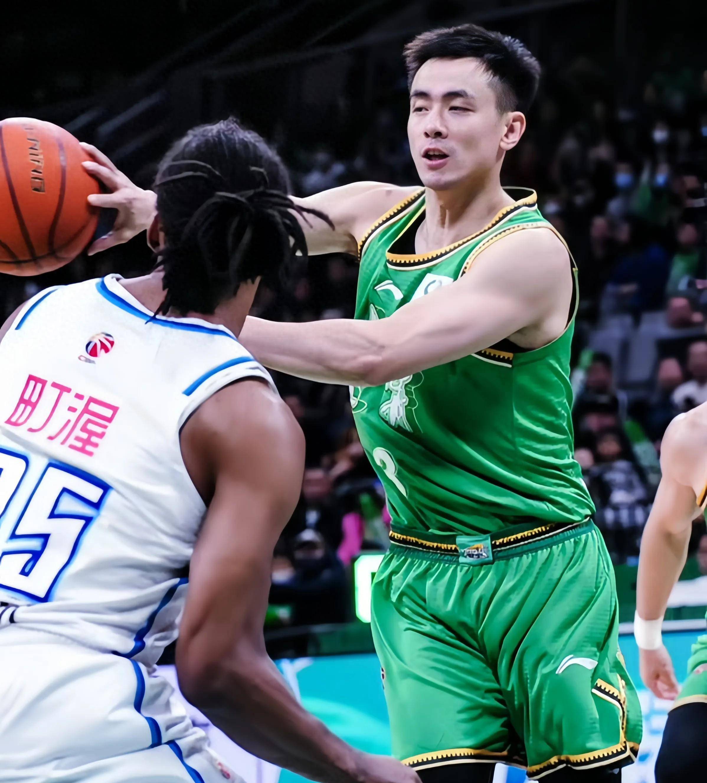 今晚托特纳姆调整名单以备CBA季后赛;篮板制胜环节打磨;管理层满意;高层口径保持一致 今晚托特纳姆调整名单以备CBA季后赛;篮板制胜环节打磨;管理层满意;高层口径保持一致