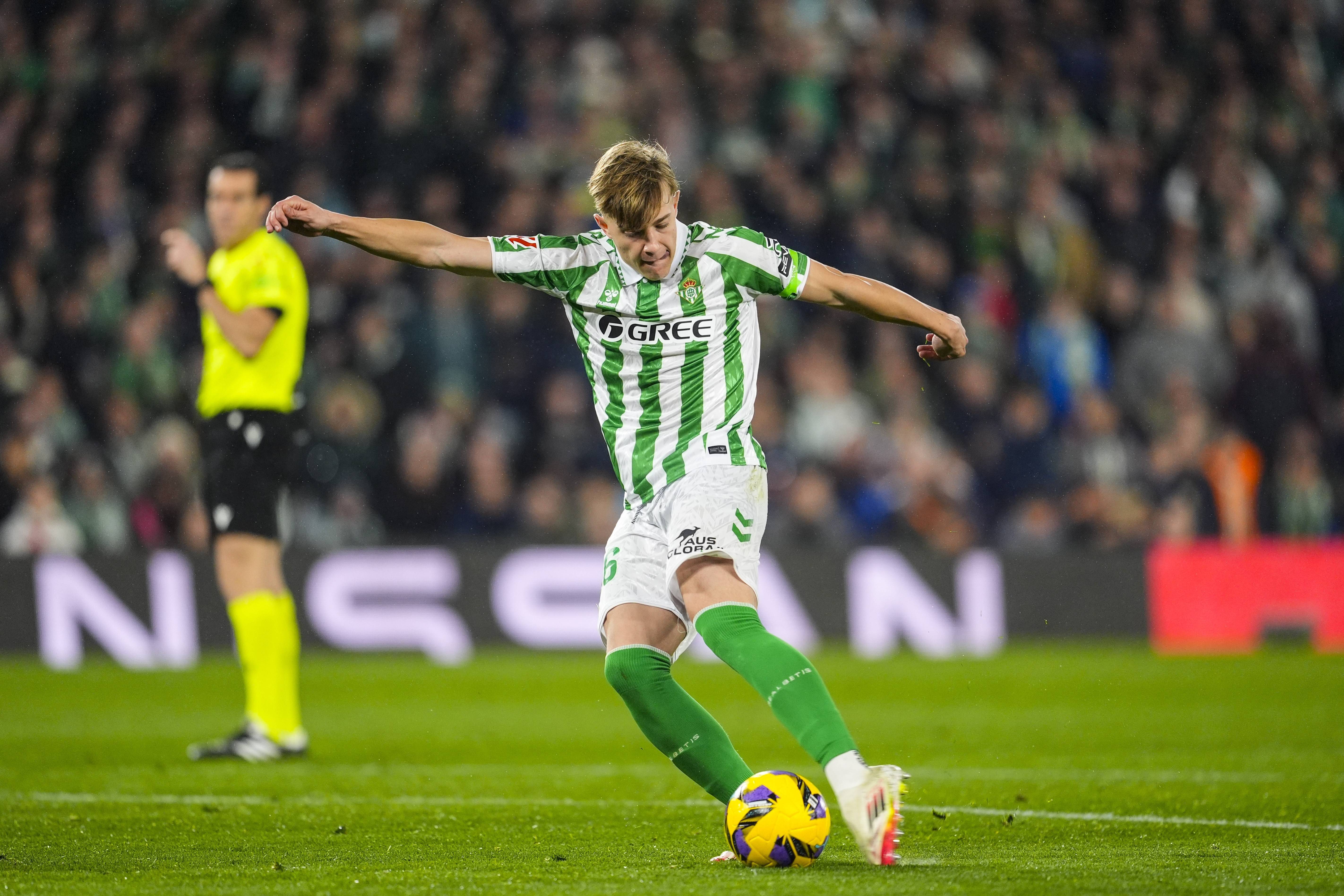 包含里程碑夜莱比锡豪取连胜，英超赛前刷纪录，信心回归，纪律约束更严格的词条