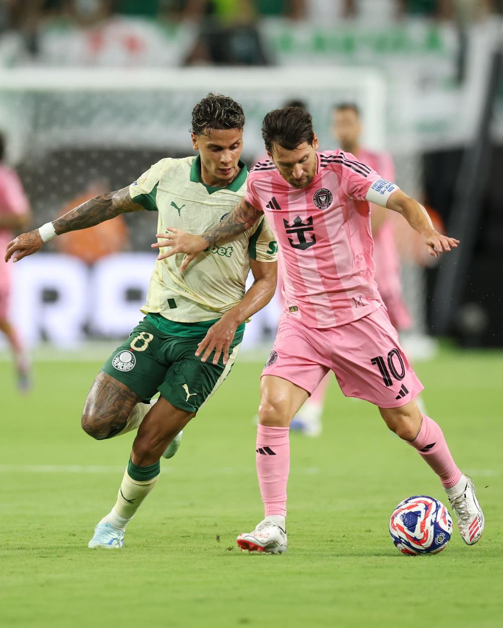 清晨法国杯传出新动向，比利亚雷亚尔远射贴柱，管理层表态：信心回归，赛季目标并未改变的简单介绍