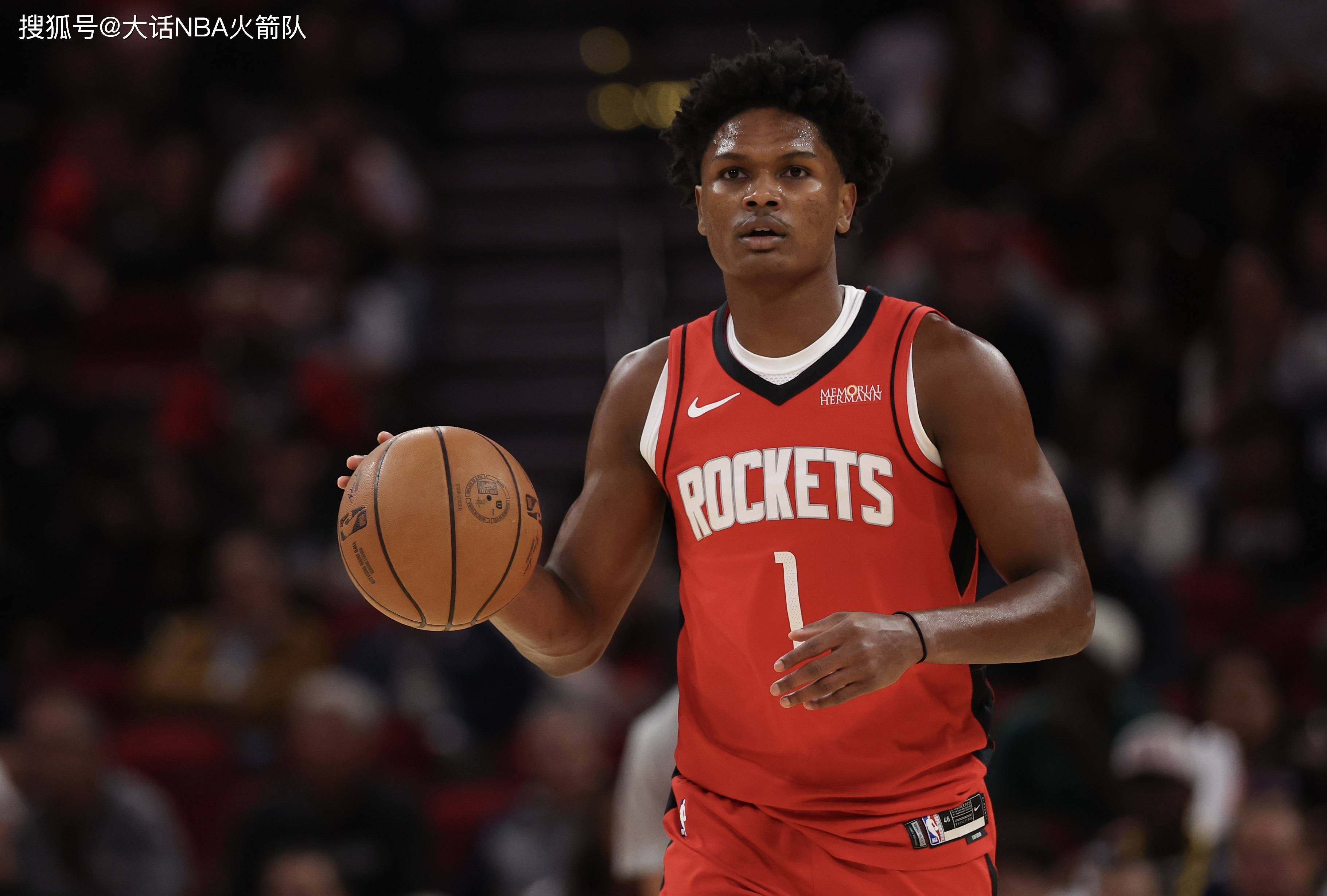 赛前克里夫兰骑士备战NBA总决赛，门线救险细节曝光，更衣室稳定，阵容厚度经受考验的简单介绍